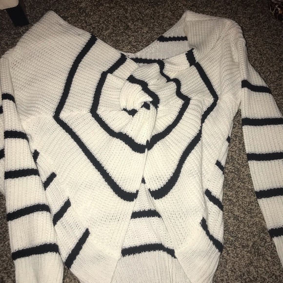 Stella Rae’s $20 Tuesday tops. Brand new. Size S - Picture 2 of 3